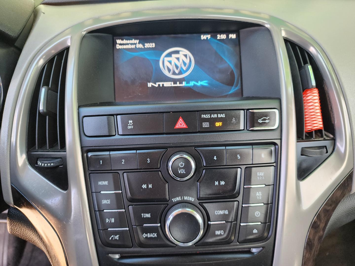 2015 WHITE Buick Verano (1G4PP5SK9F4) , AUTO transmission, located at 2660 S.Garland Avenue, Garland, TX, 75041, (469) 298-3118, 32.885551, -96.655602 - Welcome to DallasAutos4Less, one of the Premier BUY HERE PAY HERE Dealers in the North Dallas Area. We specialize in financing to people with NO CREDIT or BAD CREDIT. We need proof of income, proof of residence, and a ID. Come buy your new car from us today!! This is a very well cared for 2015 BU - Photo#13